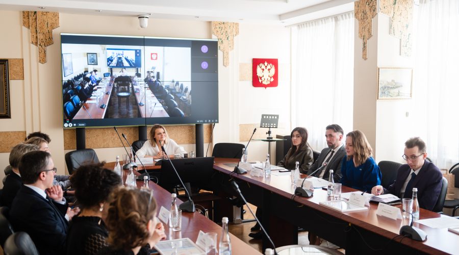 Круглый стол «Международное сотрудничество: взгляд молодых ученых»